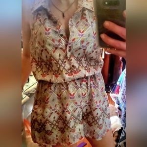 Vintage Romper, Lightweight sz S-M Cutout back, collared with bright print